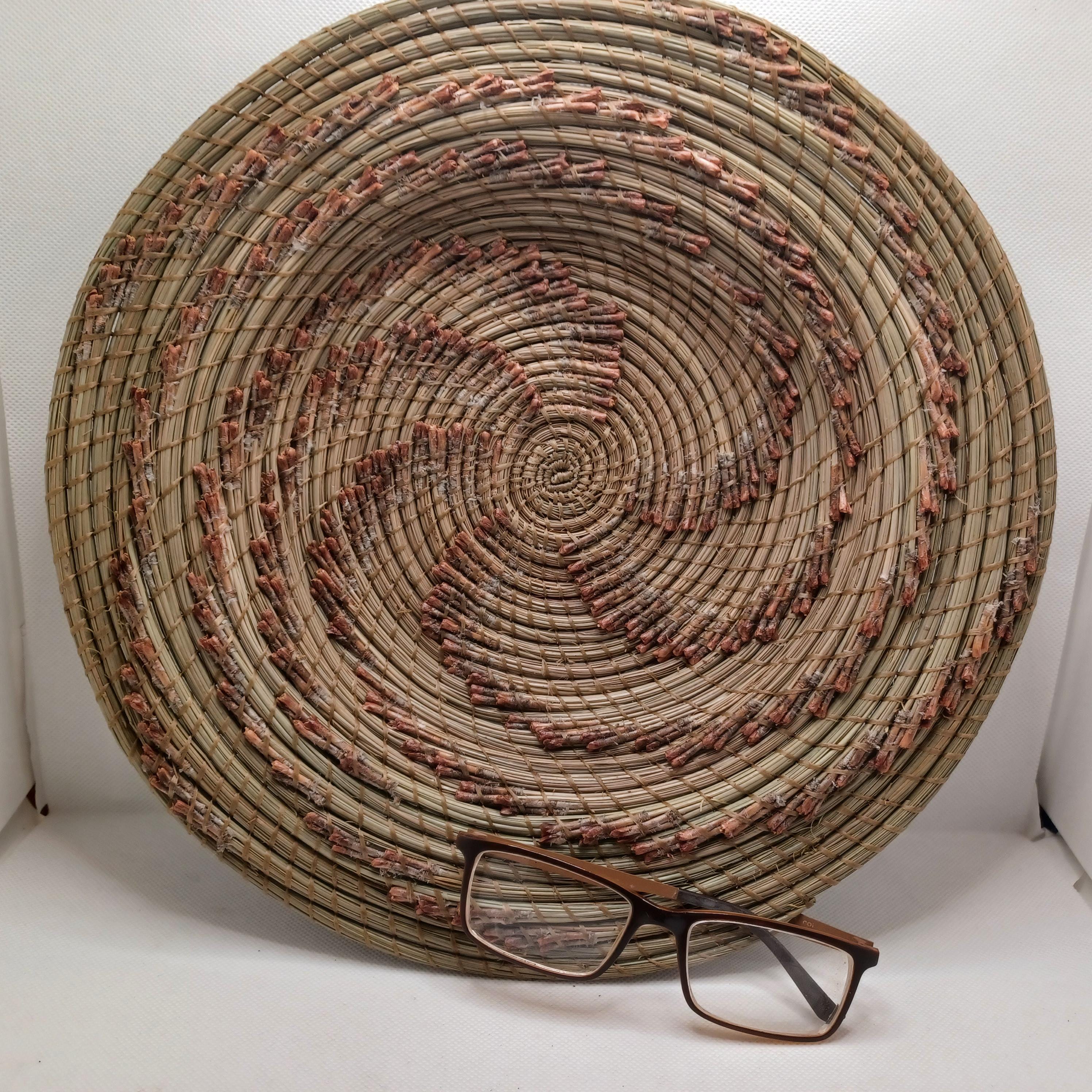Longleaf pine needle basket