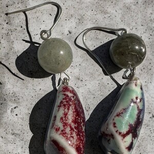 Naturel Stone Fashionable Stud Earrings