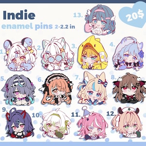 Pode incluir: Uma coleção de pins de esmalte Indie, cada um com um design de personagem único em estilo anime. Os pins medem aproximadamente 5.08 a 5.59 cm. O texto "Indie enamel pins" está incluído.