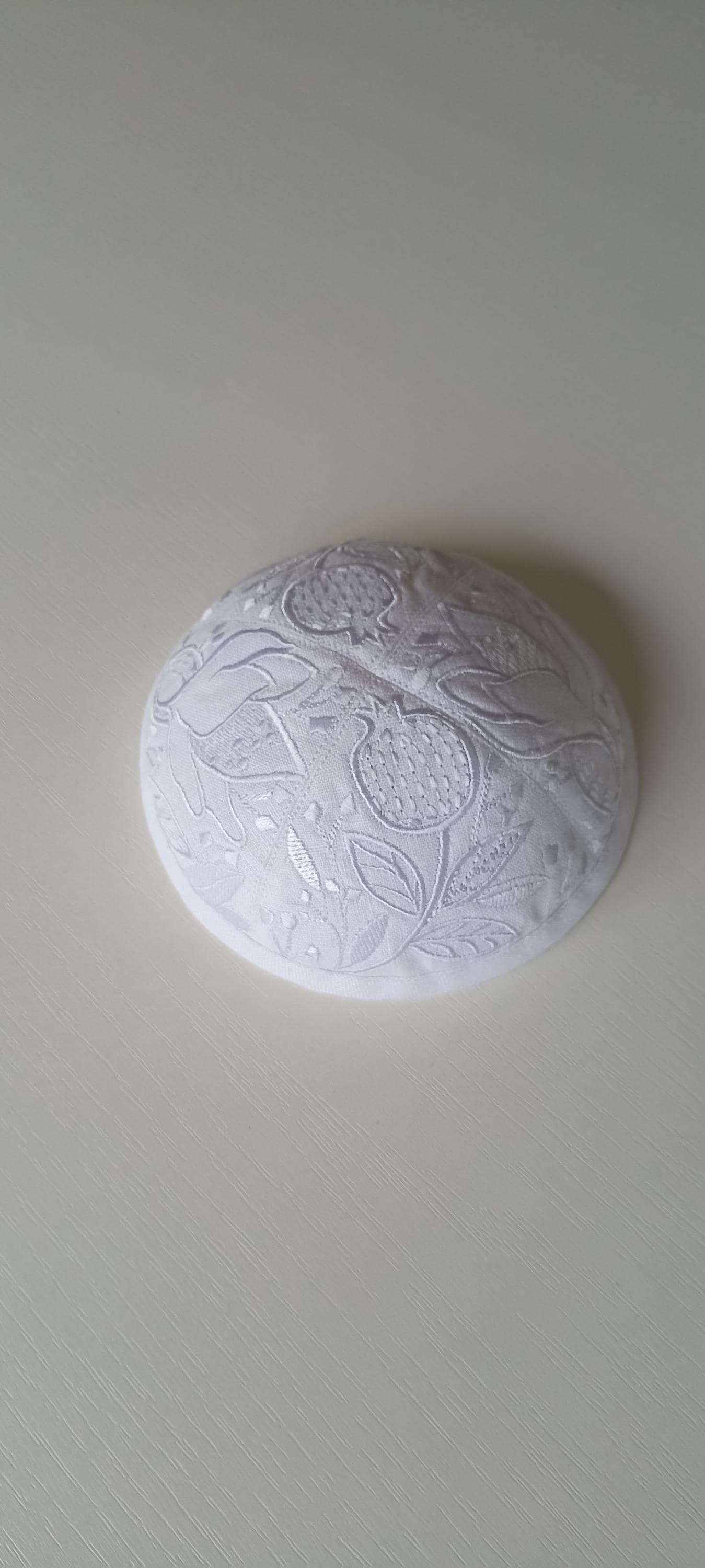 White on white Linen Kippah with Embroidery-Elegant Wedding Yarmulke-Personalized-Judaica for Groom or Guests