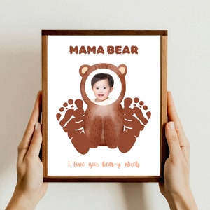 Mama Bear Kocham Cię Bear-y bardzo - Zdjęcie Odcisk stopy Sztuka Rzemiosła - Maluch - Kartka Prezent Pamiątka - Szablon Edytowalny - Żłobek