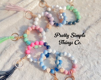 Llavero de pulsera con cuentas de silicona