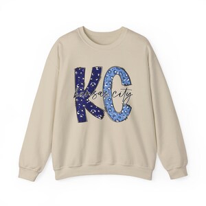 Kansas City Baseball KC Leopardmönstrad Crewneck-tröja | Kungsblå Kläder och Utrustning för Team Tailgate bild 5