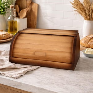 Houten kist om brood in te bewaren