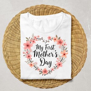 Meu primeiro PNG de Dia das Mães – Minha mãe sempre minha heroína, citação sentimental de mãe – Design de sublimação para impressão de Dia das Mães para presente de bebê e mamãe