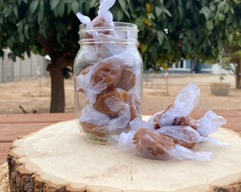 Délicieux caramels au lait de chèvre faits à la main