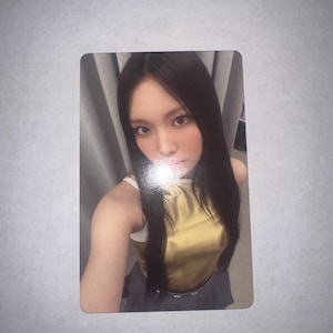 &quot;Offizielle NewJeans Fotokarte &quot;&quot;Hyein&quot;&quot;.&quot;