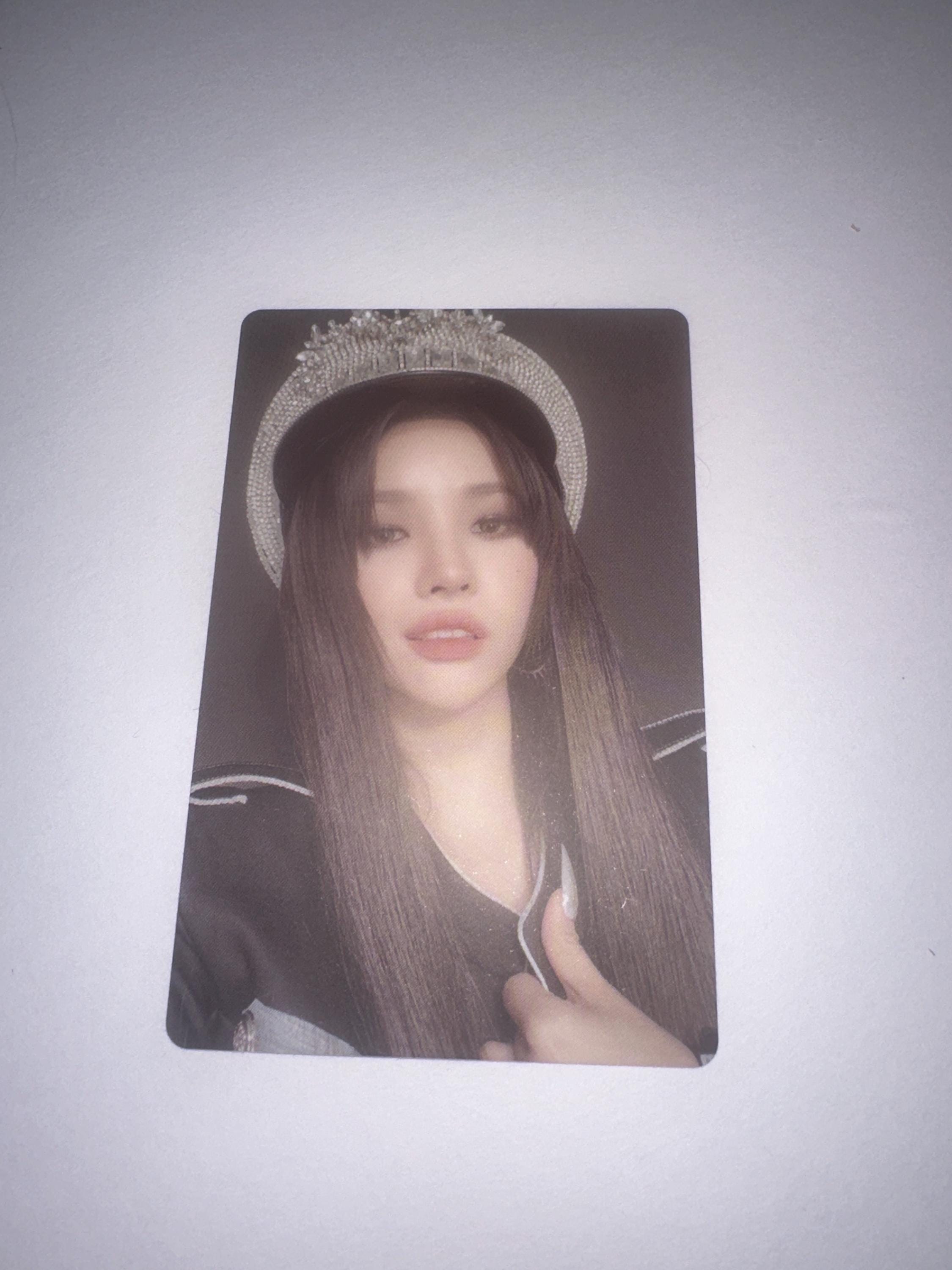 Official Soyeon I-DLE Photocard - Etsy