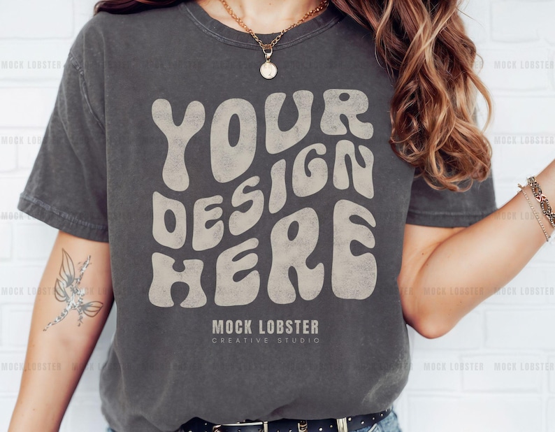 Comfort Colors 1717 Pfeffer Mockup | Modell Mockup Studio Foto C1717 Pepper Shirt, Übergroßes Comfort Color Tshirt, Retro Trendy Boho Mock-up Bild 1
