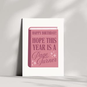 Geburtstagskarte für Leseratte &quot;Happy Birthday Hope This Year is a Page Turner | Geburtstagskarte für Bücherwürmer | Bücherwurm Geschenk | Geschenk für Leser.&quot;
