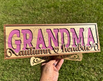 Mom, Grandma Wooden Sign with Kid's Names, Mother's Day Gift