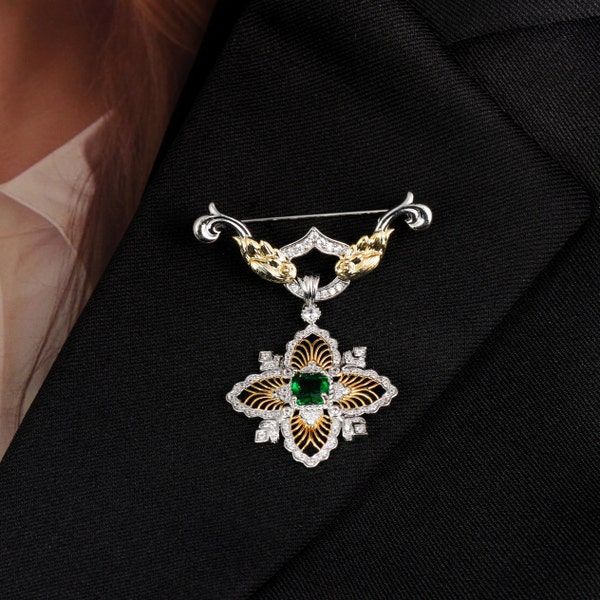 Vintage Pendant-style Emerald Hollow Brooch,Court Retro Flower Brooch,Personalized Full-Diamond Design Brooch,Wedding Brooch,Bridesmaid Gift