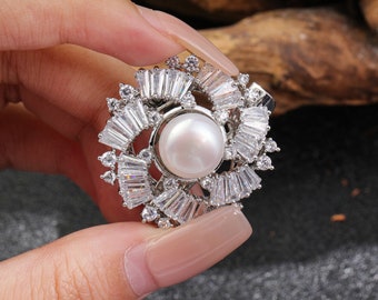 Round Pearl Brooch/Edge Crystal Pearl Women's Brooch/shawl scarf pearl pin/engagement simple decorative brooch/clothing decorative pin
