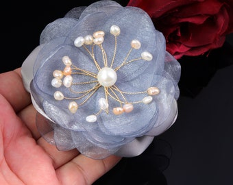 Broche/épingle florale artisanale pour tenues de mariée pour femme/Décoration de sac/épingle pour demoiselles d'honneur/Corsage décoratif pour tenues de cérémonie/Fête des mères