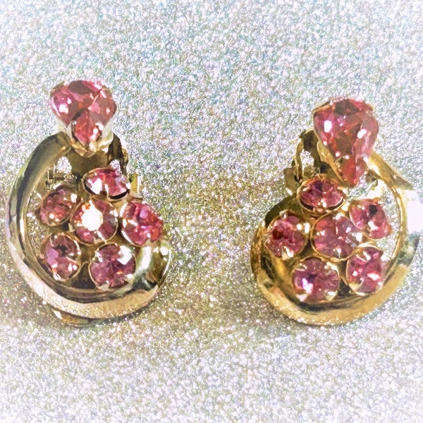 Vintage PRETTY Pink Rhinestone Clip On Earrings Teardrop Prong Setting Mid Century Costume Dress Jewelry Gold tone Swirl Unsigned Designer