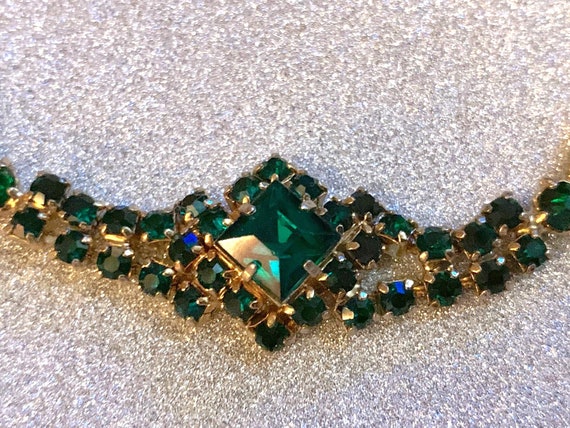 BEAUTIFUL Vtg Emerald Rhinestone Parure Weiss Lux… - image 3