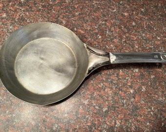 Cold Handle Skillet