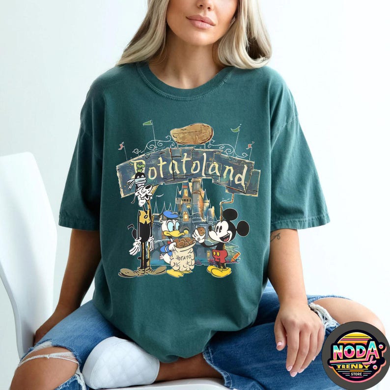 Camiseta vintage de colores cómodos de Disney Potatoland, camiseta de viaje de WDW Disneyland, camiseta de Mickey Goofy Donald, sudadera con castillo de Disney Potatoland imagen 4