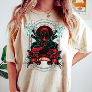 Maglietta vintage con ritratto di Deadpool: regalo per i fan dei supereroi degli Avengers immagine 2