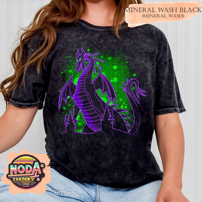 Vintage Disney shirt Maleficent Dragon portret, The Magic Kingdom T-shirt, shirt Disney familie-uitstapje, Walt Disney World, vakantie Disneyland afbeelding 2