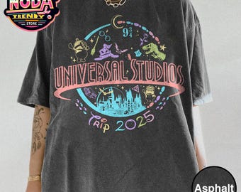 Vintage Universal Studios 2025 Family Trip T-Shirt