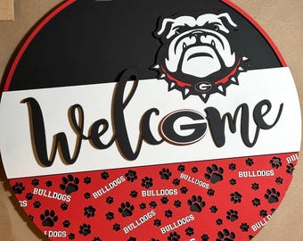 File SVG di benvenuto Bulldogs, file Glowforge, cartello di benvenuto sulla porta in formato svg, file Cricut, file svg di football universitario, file laser, cartello di benvenuto sulla porta