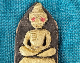 Geluk en rijkdom geven succesvolle rode ogen phra ngan (Baby Skeletal Ngan) handgemaakt door de beroemde Archan Kringkai (Cambodja)