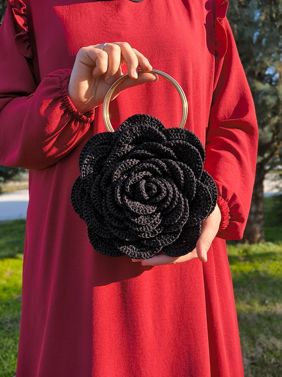 Black flower purse hotsell