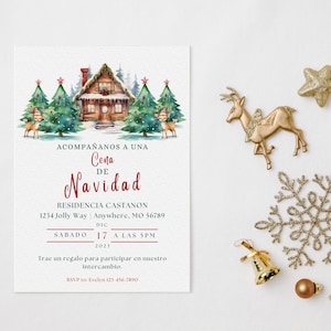 Puede incluir: Una invitaci&oacute;n a una cena de Navidad con una ilustraci&oacute;n de acuarela de una caba&ntilde;a en el bosque, dos ciervos y pinos. El texto dice "Acomp&aacute;&ntilde;anos a una Cena de Navidad" e incluye la fecha, la hora y la ubicaci&oacute;n del evento.
