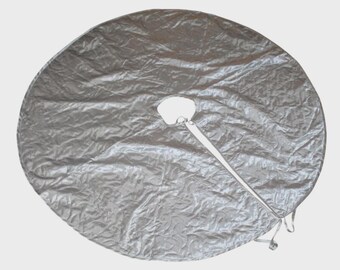 Vintage Silber gesteppter Baum Rock groß glänzende Metallic Silber Weihnachten 124 cm