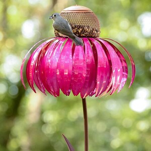 Coneflower Standing Bird Feeder, Outside Rust Resistant Garden Art Metal Birdfeeder with Stand, Bird Feeder Outdoor Garden Yard Decoration