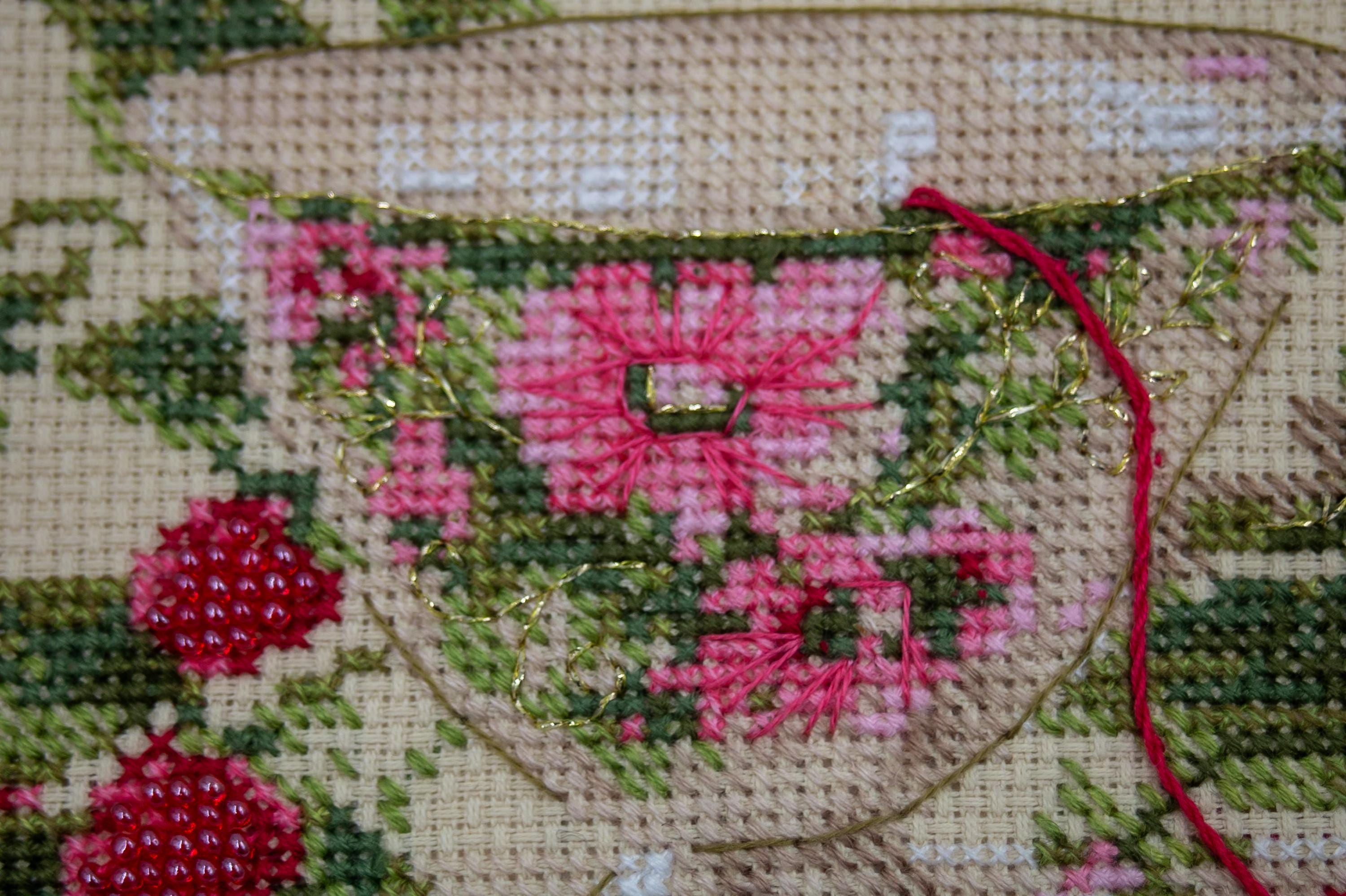 Kit Broderie Point De Croix Riolis – Thé à La Framboise, Aida 14ct, Niveau Moyen