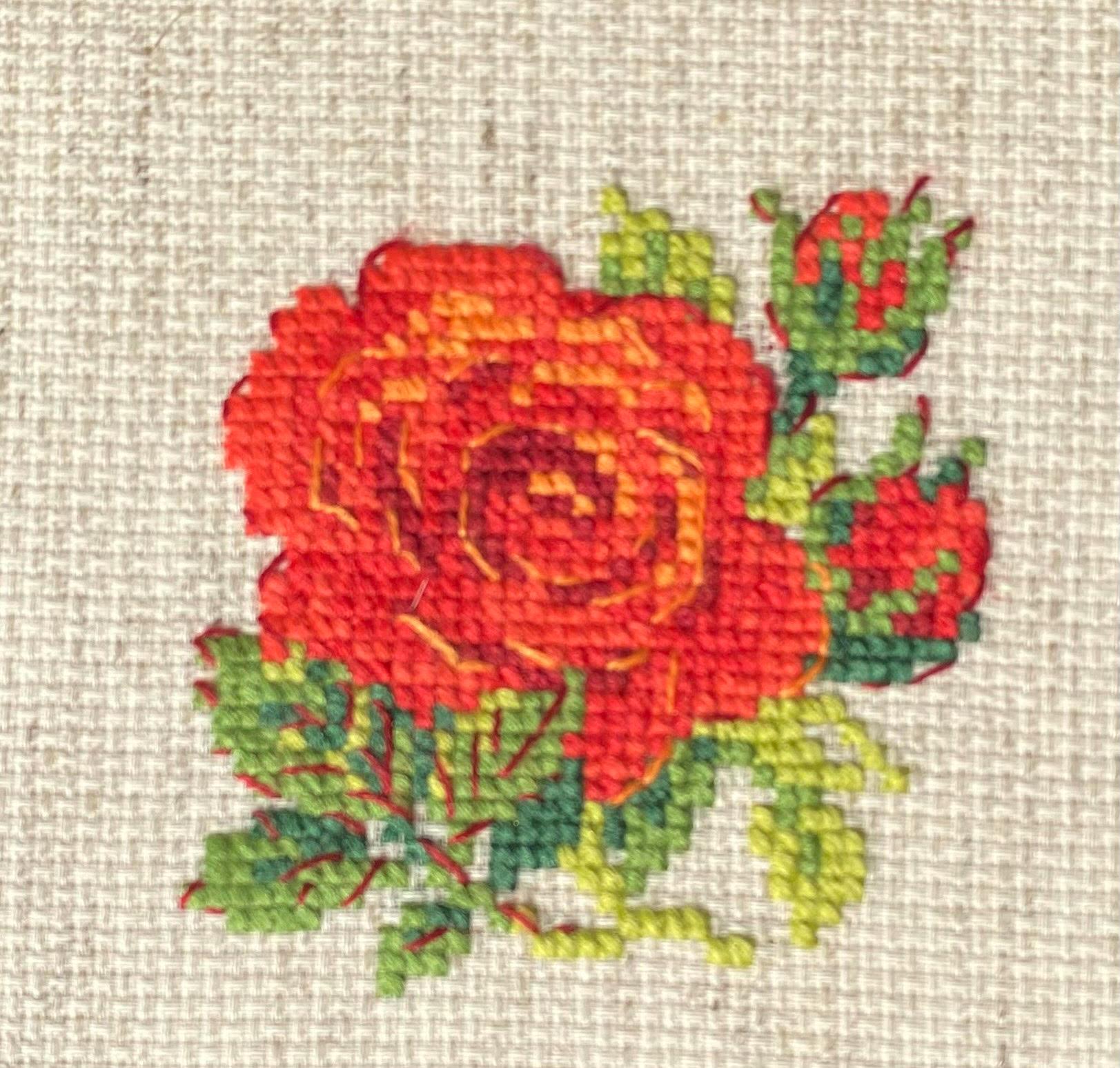 Riolis Kreuzstichset ‚Rote Rose‘ – Komplettset Mit Garn, Stoff & Anleitung, Fertig Ca. 13x13 Cm