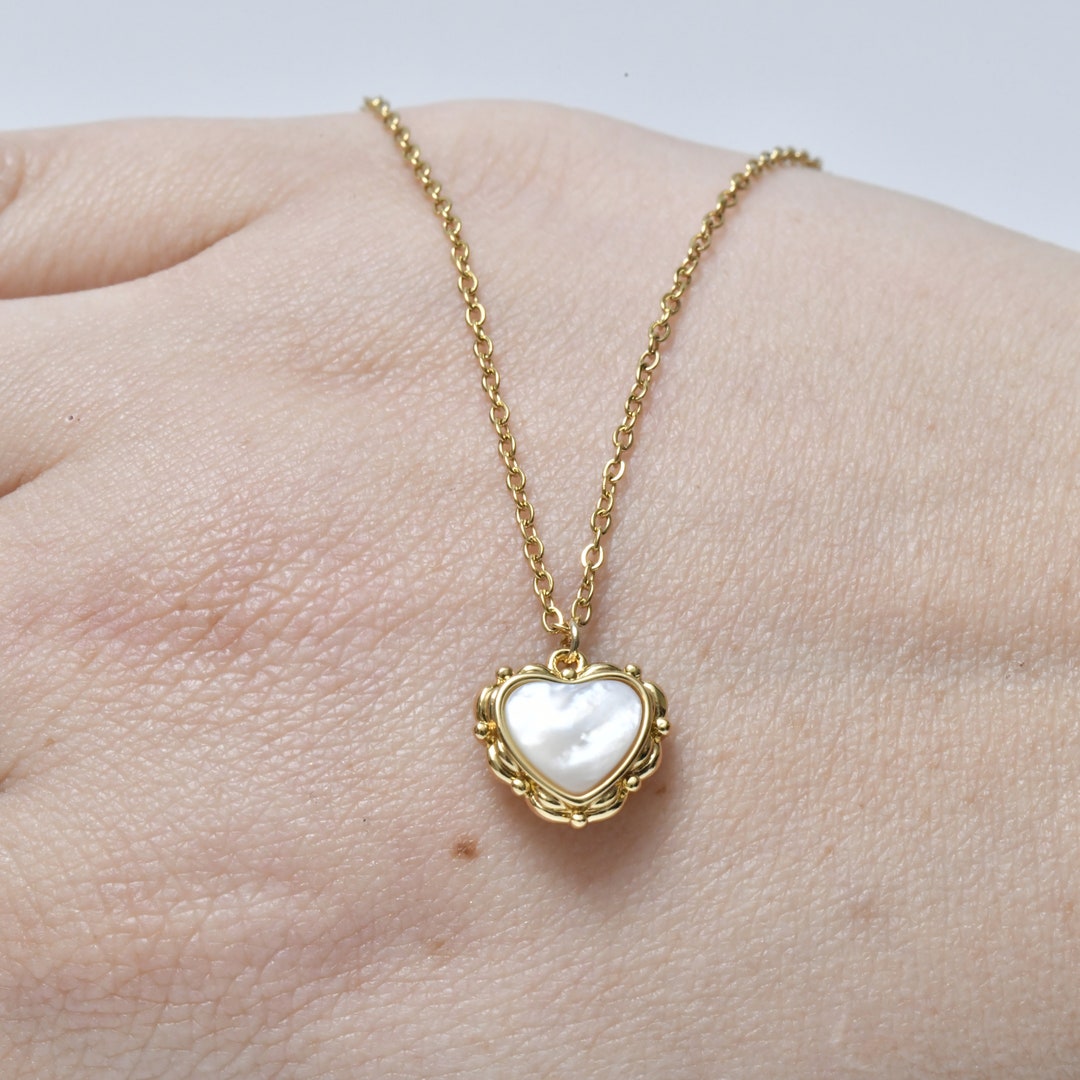 ★関税込★VINTAGE HOLLYWOOD★Bumpy Heart Half Pearl Necklace Vintage Heart Necklace, Gold Filled Vintage, Mother of Pearl