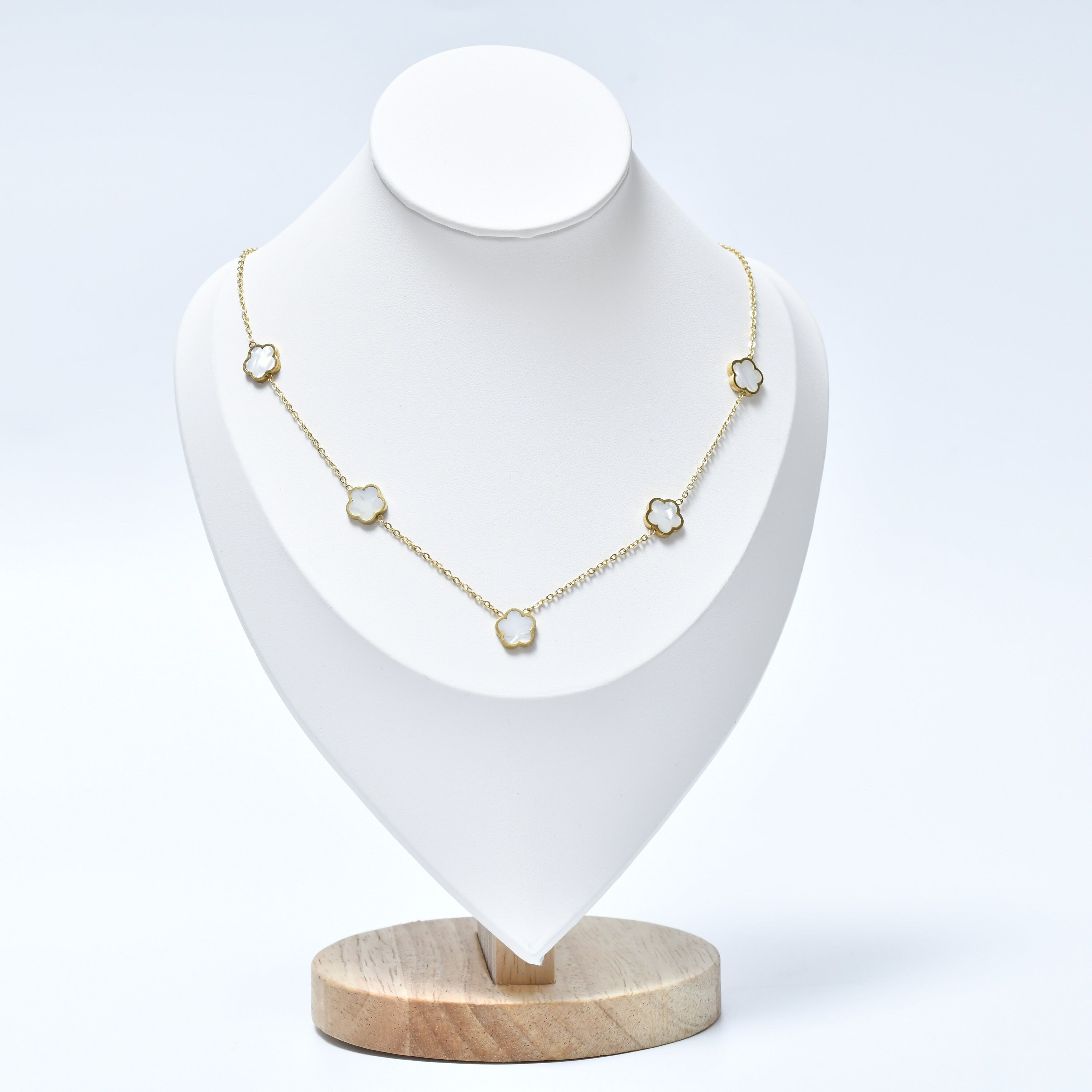 Collier Trèfle Collier Van Cleef Alhambra Occasion Van Cleef And