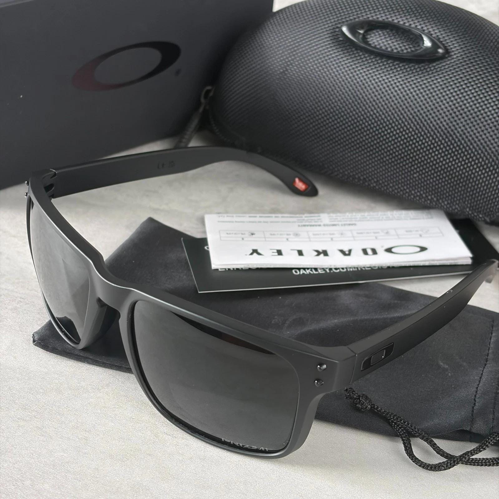 い*え様 Oakley サングラス Prizm ケース付 Oakley Prizm - Etsy