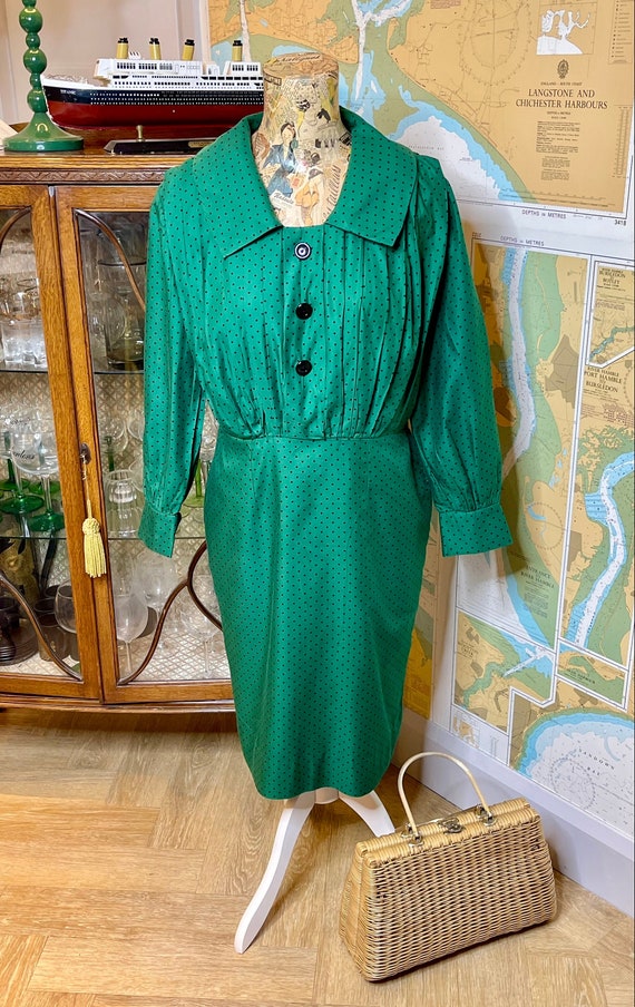 Vintage 1960’s green polka dot dress with fabulou… - image 1