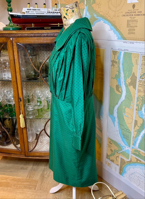 Vintage 1960’s green polka dot dress with fabulou… - image 3