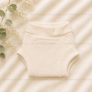Merino Wool Diaper Cover: Two layers in wet zone