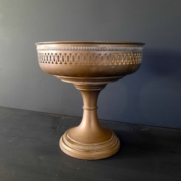 Elegant Vintage Brass Pedestal Bowl , Candleholder Centerpiece, Mystical Decor, Ritual Offering Vessel