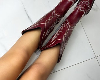 Burgundy Cowgirl Boots, Cowboy Boots, Chic Burgundy Stitched Western Cowboy Boots, Handcrafted Embroidered Women's Footwear