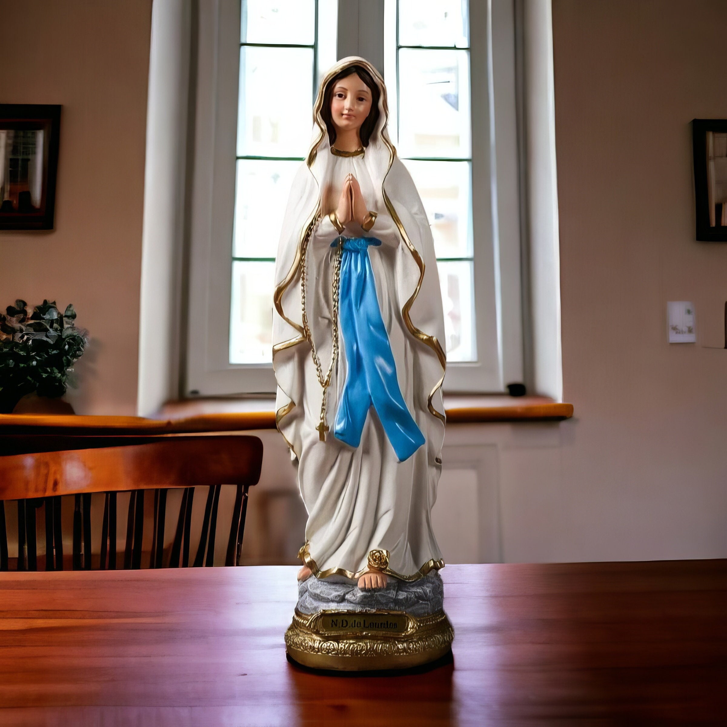 Virgin Mary Resin Statue | Religious Jesus Souvenir | Interior Decoration Gift | Elegant Religious Figure for Home Decor | Mother of Jesus