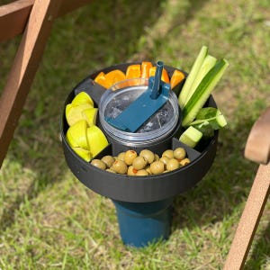 3D Printable STL File - Stanley Quencher Snack Tray for Summer Picnics, Garden, Movie Night & Beach with Lid