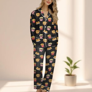 Pijama de satén con pollo frito y papas fritas, ropa de dormir de comida rápida, ropa de estar kawaii, pijama a juego, regalo para amantes de la comida.