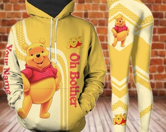 Leggings con cappuccio di Winnie The Pooh, costume personalizzato dell'orsetto Winnie The Pooh, maglietta del Regno Magico, maglietta del viaggio Disney, graziosi leggings da donna, regalo di compleanno