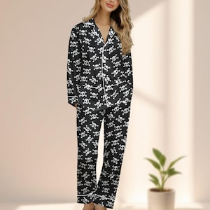Pijama de satén con estampado de calavera, bonito pijama gótico para mujer, ropa de estar divertida para Halloween, pijama acogedor de manga larga, regalo para amigas.