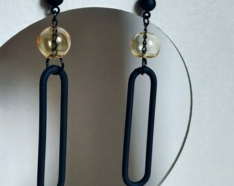 Yngvi. Geometric Minimalist Earrings in Black & Glass