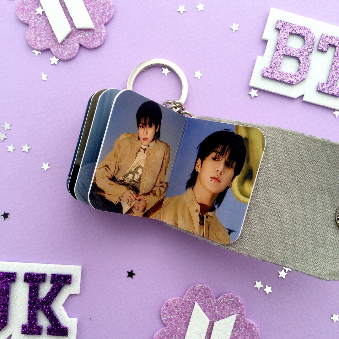 BTS JK Golden Mini Photobook Keychain | Bangtan Jungkook Mini Photo ...