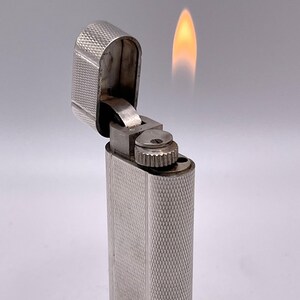 Cartier Vintage WORKING Oval Lighter in Silver Plated Barley Grain d’Orge 1970’s