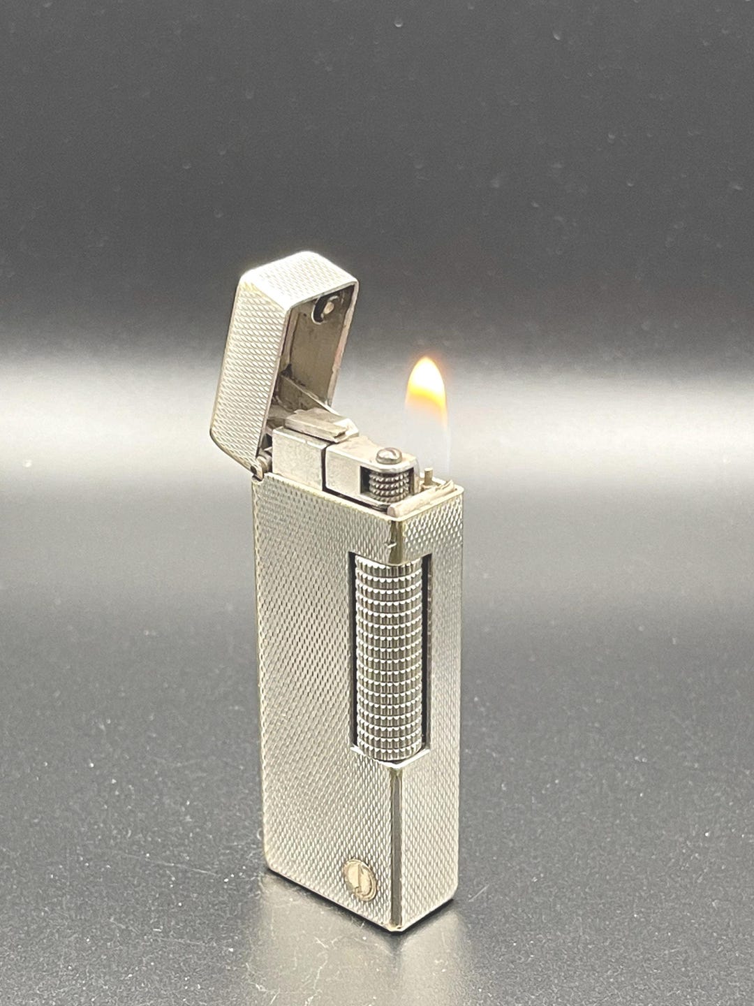 dunhill ゴールド テクスチャー仕上げ Dunhill Vintage Gold Textured Lighter Available For